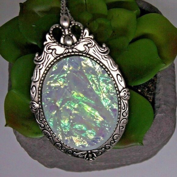 Valentine’s Day anniversary White Opal Aurora Borealis Necklace Antique Silver - Picture 1 of 6